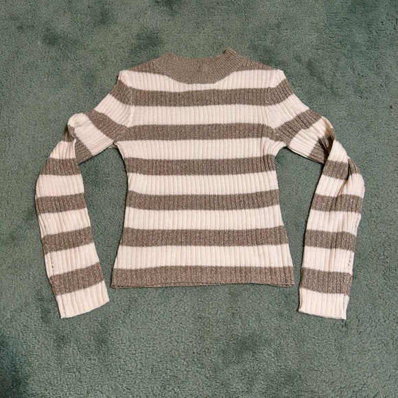 H&M Sweaters - H&M Mock Neck Sweater